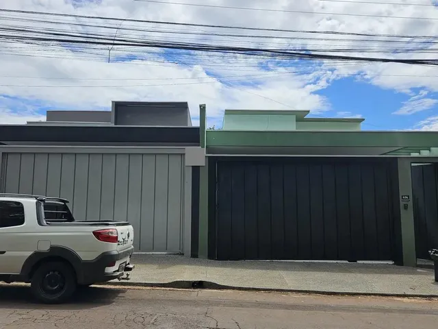 Imagem: Bairro Seminário Linda Casa com 3 Quartos