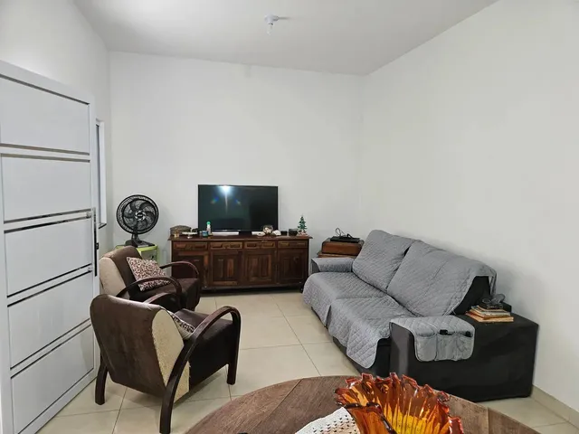 Imagem 5: Térrea para Venda com 105 Metros Quadrados com 2 Quartos em Vila santa Luzia - Campo