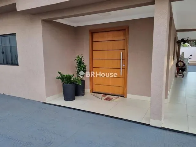 Imagem 12: Casa para Venda com 2 Quartos e 1 Suíte com Cloest em Vila Carvalho com 165M²