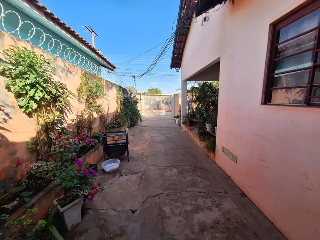 Imagem 8: Térrea para Venda com 720 Metros Quadrados com 4 Quartos em Vila Piratininga - Campo