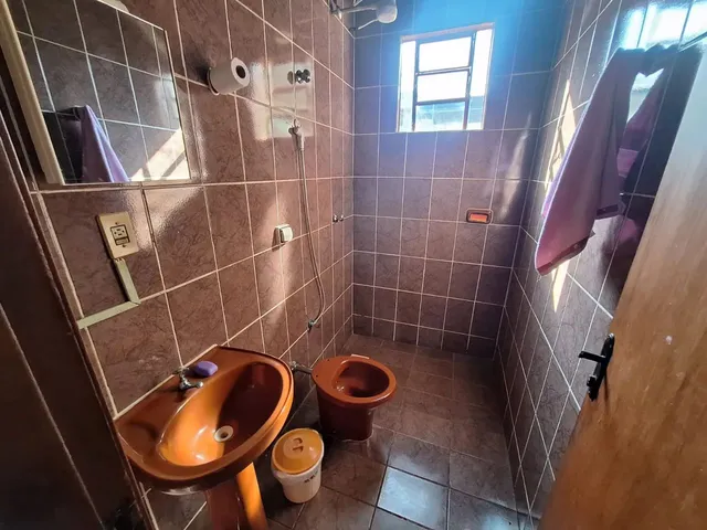 Imagem 15: Térrea para Venda com 720 Metros Quadrados com 4 Quartos em Vila Piratininga - Campo