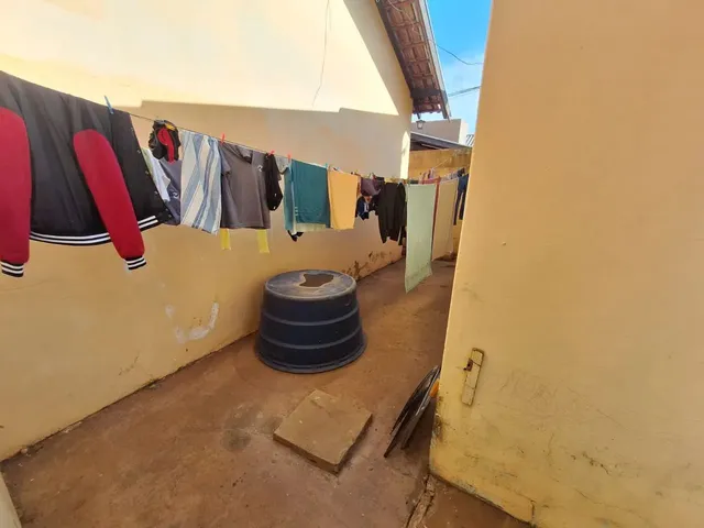 Imagem 14: Térrea para Venda com 720 Metros Quadrados com 4 Quartos em Vila Piratininga - Campo