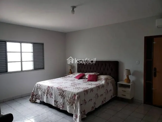 Imagem 2: Otimo Sobrado Casa com 4 dormitórios