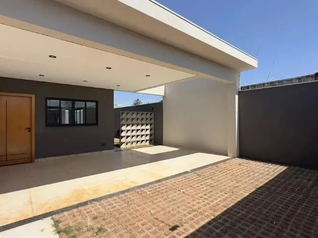Imagem: Casa Térrea À Venda, 3 Quartos, 1 Vaga