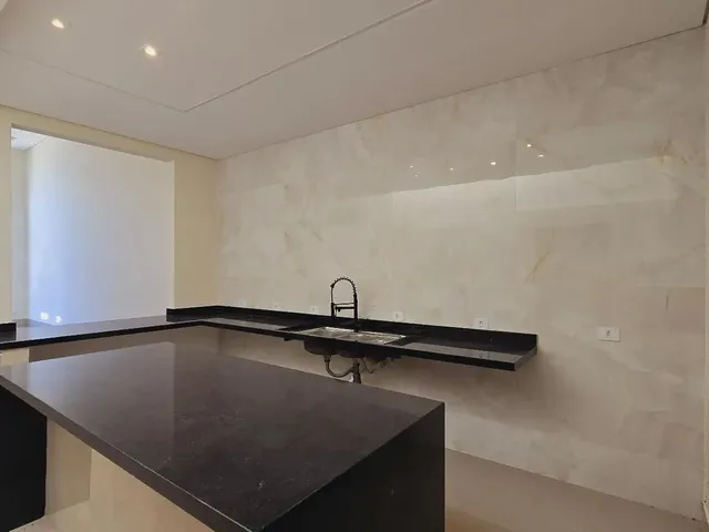 Imagem 16: Casa Térrea com 4 Quartos e Suíte Master- Jardim Bela Vista