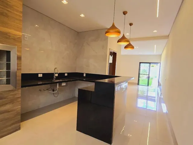 Imagem 3: Casa Térrea com 4 Quartos e Suíte Master- Jardim Bela Vista
