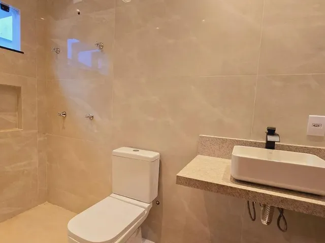 Imagem 6: Casa Térrea com 4 Quartos e Suíte Master- Jardim Bela Vista