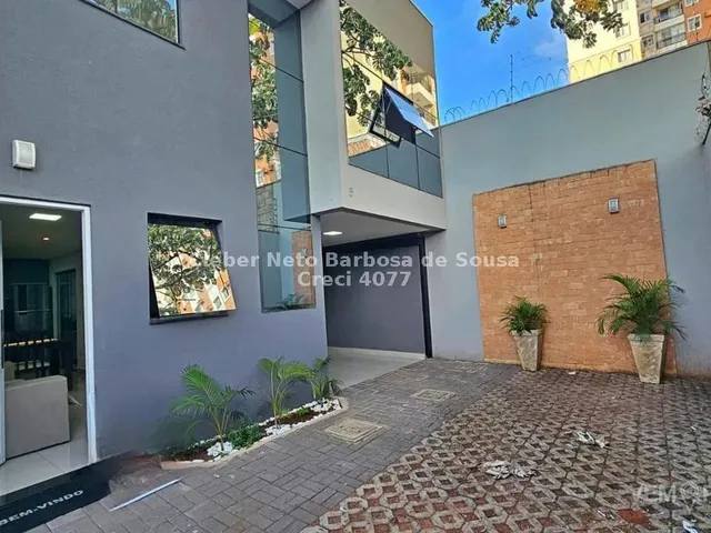 Imagem: A casa possui 3 Dormitórios, 2 Banheiros, 1 Vaga na