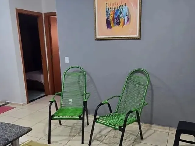Imagem: O apartamento possui 2 Dormitórios, 1 Banheiro, 1 Vaga na