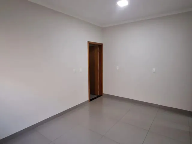 Imagem 15: Casa Térrea para Venda com 106 Metros Quadrados com Excelente Acabamento, Pé Direito 3,8