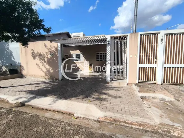 Imagem: Casa com 2 Quartos - Boa Localização