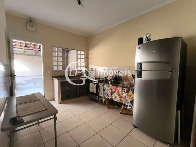 Imagem 4: Casa com 2 Quartos - Boa Localização