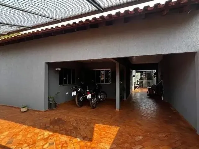 Imagem: Excelente Casa Térrea com 03 Quartos no