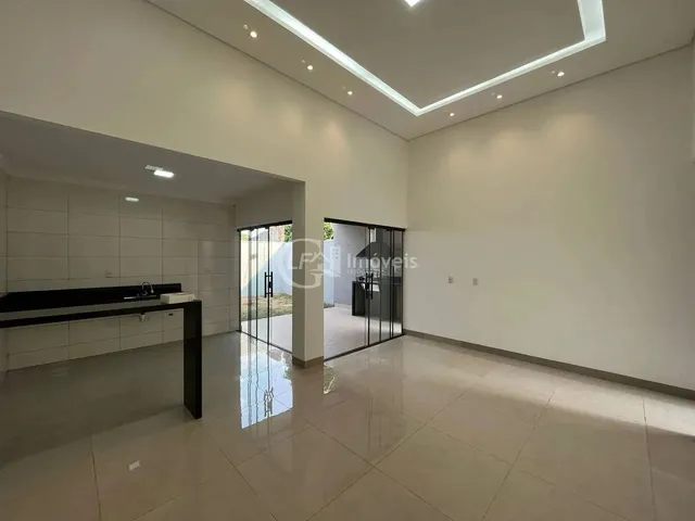 Imagem 12: Imóvel de Luxo na Vila Planalto: Casa com 3 Quartos, 3 Suítes, 1 Sala e 2 Vagas De