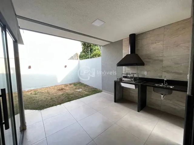 Imagem 7: Imóvel de Luxo na Vila Planalto: Casa com 3 Quartos, 3 Suítes, 1 Sala e 2 Vagas De