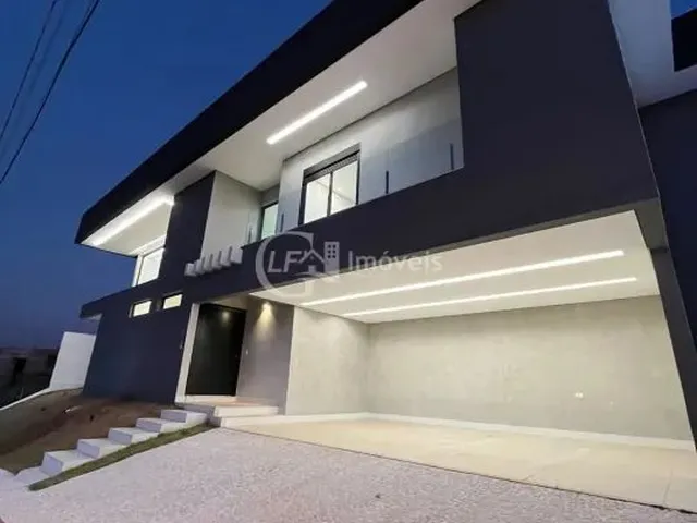 Imagem: A casa em condomínio possui 4 Dormitórios, 1 Banheiro, 4