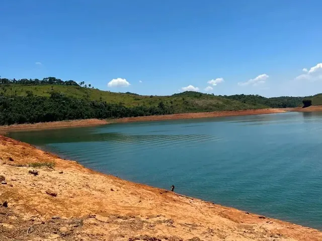 Imagem: Terreno À Beira Dágua em Jacareí Vista