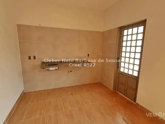 Imagem 5: Imóvel com Suíte e Vias Rápidas Até o Centro!