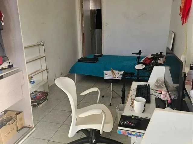 Imagem 9: Casa em Rua Pública - Suíssa [26152