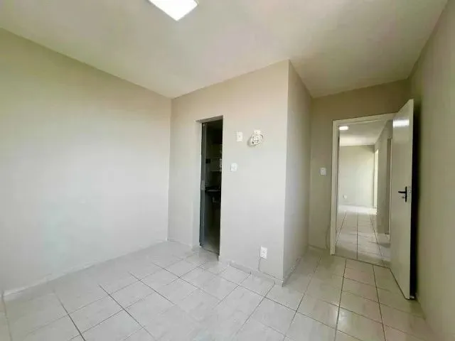 Imagem 14: Excelente Apartamento 3/4 com Suíte e Elevador, na Farolândia , Oportunidade Única!