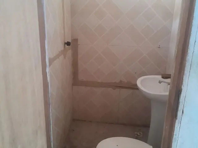 Imagem 8: Casa 70 Mil. 210m² de Área, 2 Banheirose2 Dormitórios