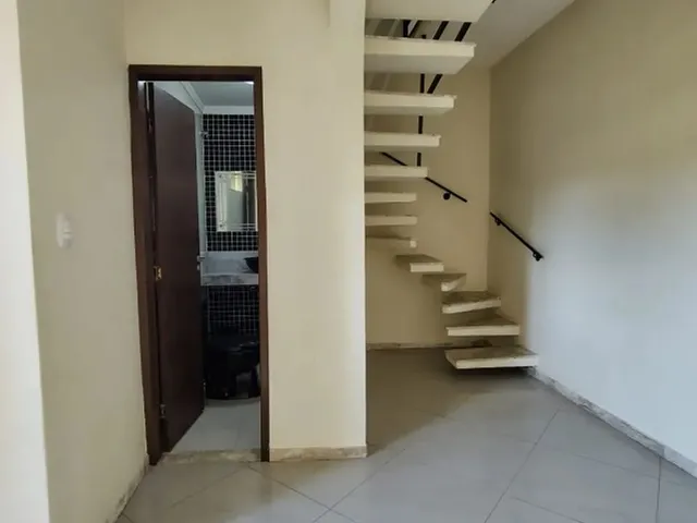Imagem 5: Vendo Casa Duplex em Condomínio, 2 Suítes, Demais Dependências e 2 Vagas Garagem
