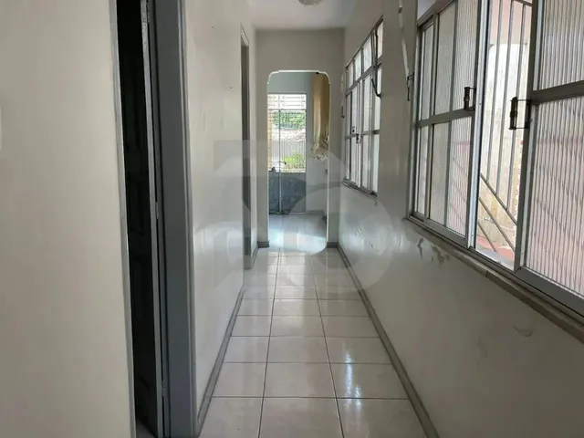 Imagem 13: Casa de 448M² no Bairro Santo Antônio com 5 Quartos, Sendo 1 Suíte