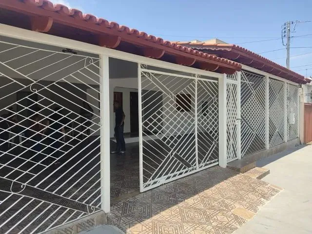 Imagem 13: Casa Parque Amazonia Casa de Rua com 3 Quarto(S) e 2 Banheiro(S) À Venda, 374.00 por R