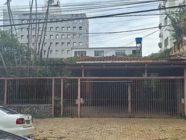 Imagem: Casa de 358 M² com 04 Quartos À Venda