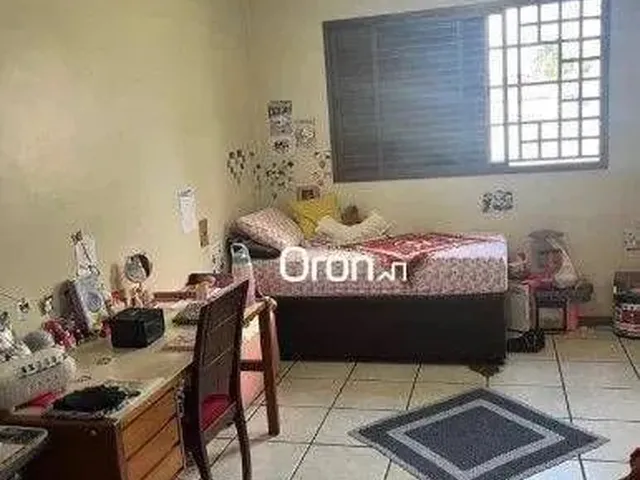 Imagem 15: Sobrado com 4 Dormitórios À Venda, 202 M² por R$ 850.000,00 - Setor Nova Suiça
