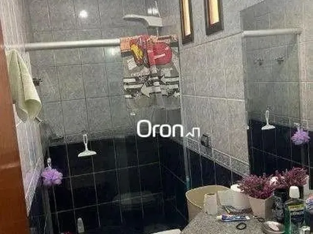 Imagem 2: Sobrado com 4 Dormitórios À Venda, 202 M² por R$ 850.000,00 - Setor Nova Suiça