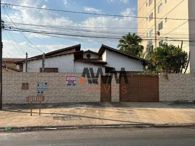 Imagem: Casa em Avenida Comercial, 5 Quartos Venda