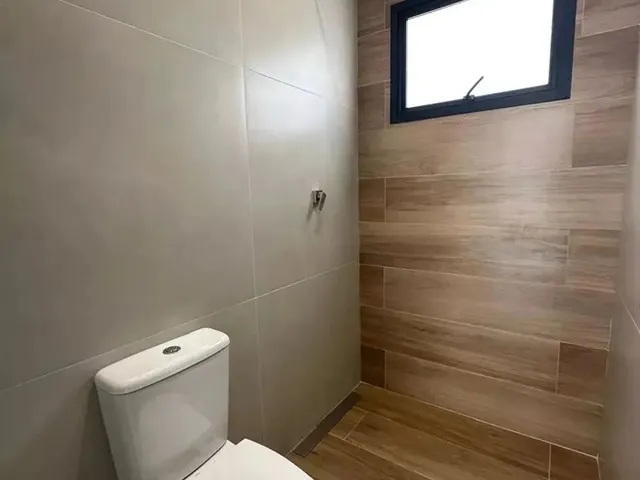 Imagem 3: Casa Térrea em Condomínio Florais da Mata para Venda, 3 Suítes, Petrópolis, Várzea