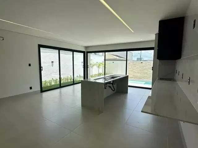 Imagem 7: Casa Térrea em Condomínio Florais da Mata para Venda, 3 Suítes, Petrópolis, Várzea