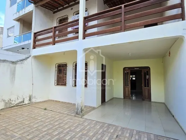 Imagem: Casa Ampla com Potencial Residencial e Comercial