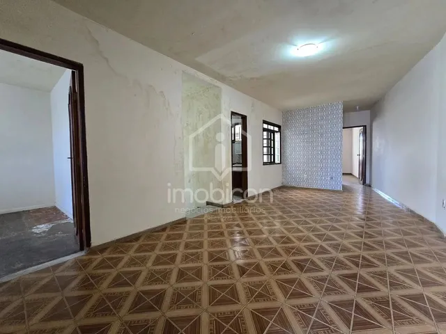 Imagem 9: Casa Ampla com Potencial Residencial e Comercial Próx. Ao Centro!
