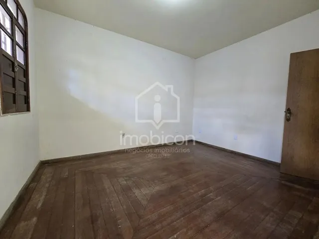 Imagem 6: Casa Ampla com Potencial Residencial e Comercial Próx. Ao Centro!