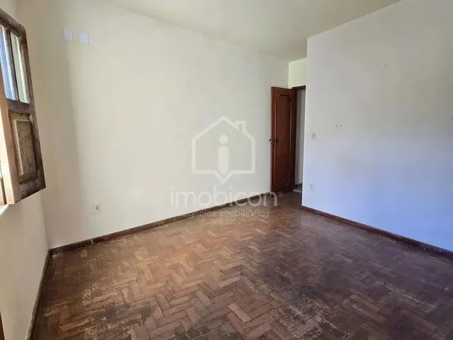 Imagem 5: Casa Ampla com Potencial Residencial e Comercial Próx. Ao Centro!