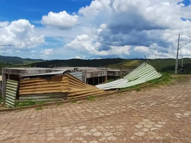 Imagem 4: Lote em Construção