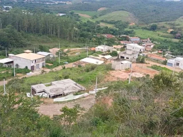 Imagem 7: Lote em Construção