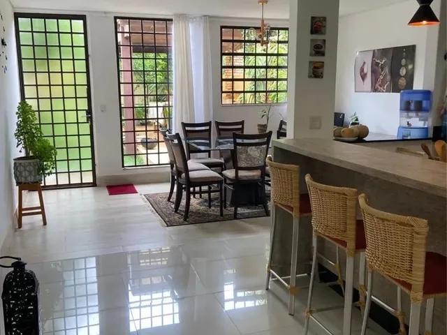 Imagem 2: Vende-Se Um Sobrado em Chapada dos Guimarães