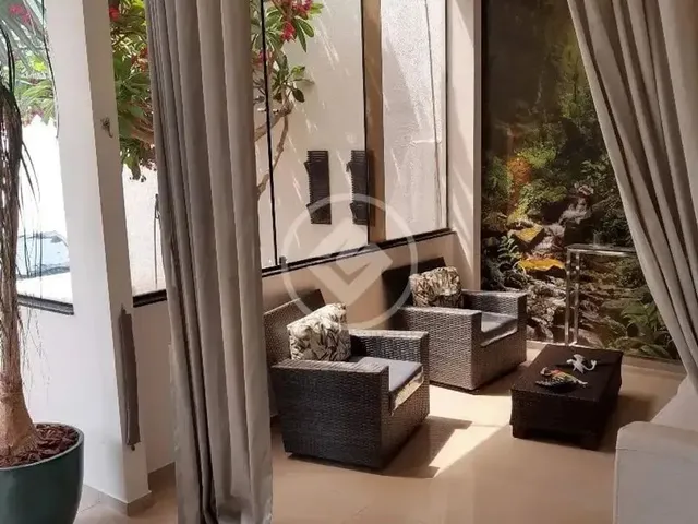 Imagem 5: Casa no Centro de Várzea Grande, 1 Km do Aeroporto, Casa com Piscina, Quarto com Banheira