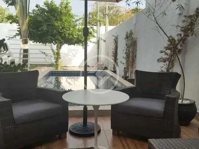 Imagem 2: Casa no Centro de Várzea Grande, 1 Km do Aeroporto, Casa com Piscina, Quarto com Banheira