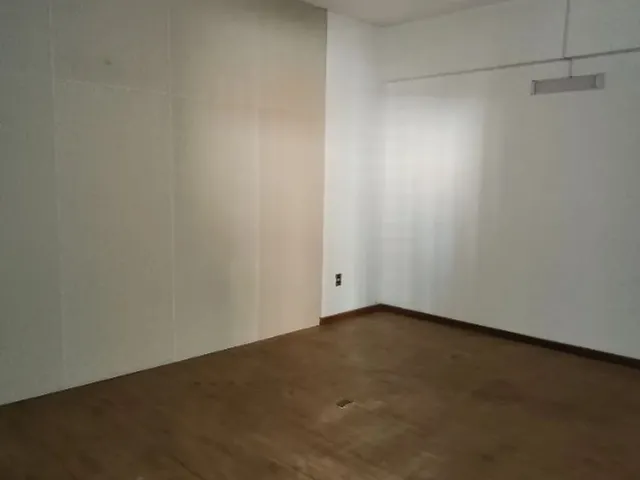 Imagem 2: Sala com 100M² Centro Bh