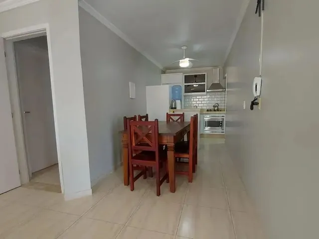 Imagem 3: Imóvel para Aluguel com 75 Metros Quadrados com 2 Quartos em Centro - Bombinhas - Sc