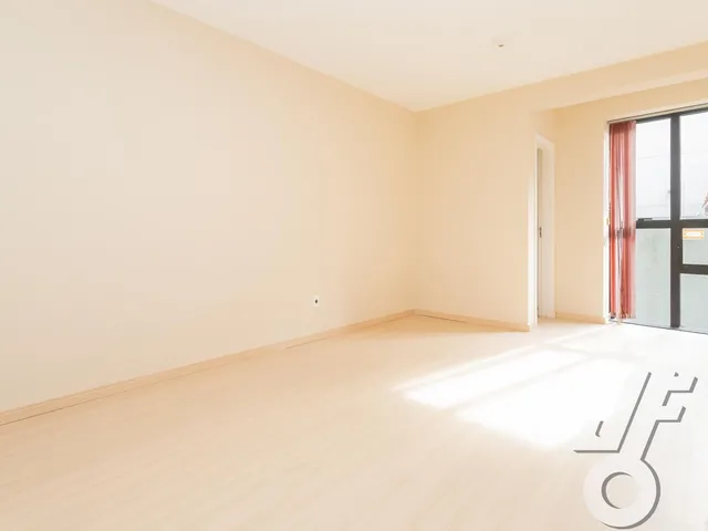 Imagem 10: Sua Sede no Coração de Pelotas: Sala Comercial na Galeria Firenze