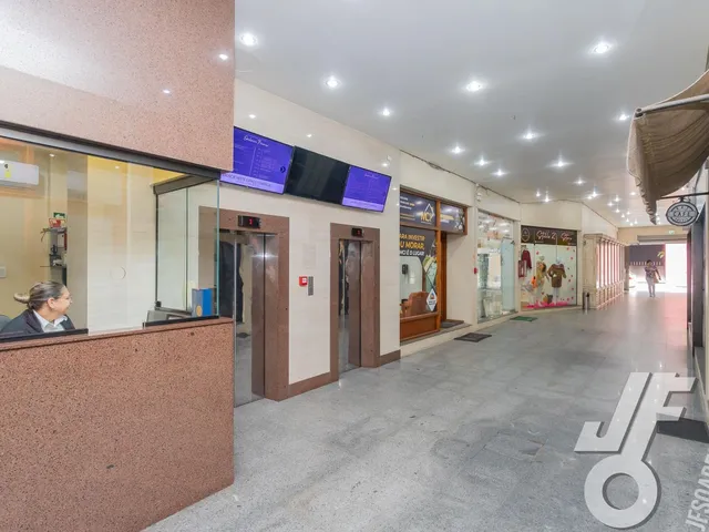 Imagem 2: Sua Sede no Coração de Pelotas: Sala Comercial na Galeria Firenze