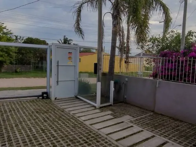 Imagem: Casa com Piscina À Venda no Laranjal