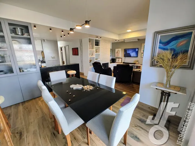 Imagem: Casa com Pátio e Pomar no Laranjal Conforto