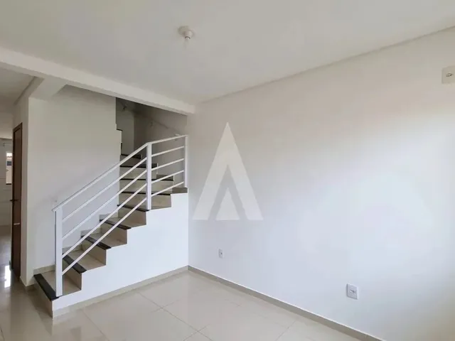 Imagem 14: Geminado com 2 Quartos, Sendo 1 Deles com Sacada, 1 Banheiro Social e 2 Vaga de Garagem No